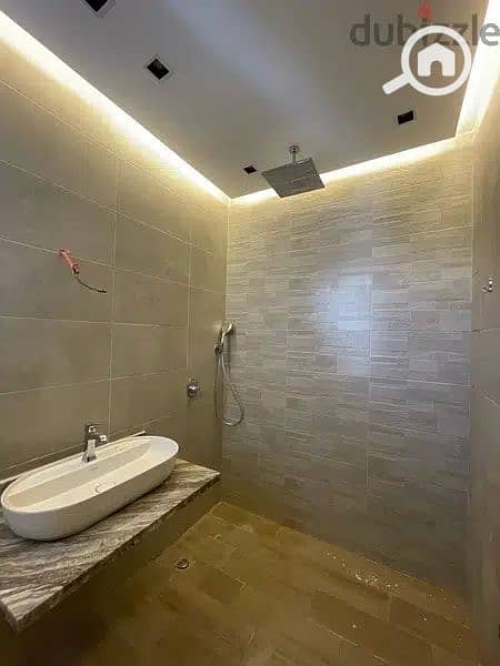 11 87141762-800x600. jpeg