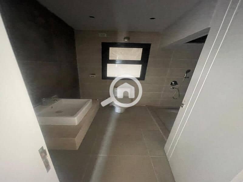 9 WhatsApp Image 2024-09-24 at 14.50. 18_c13a9148. jpg