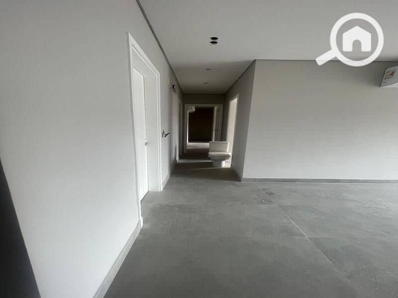 10 WhatsApp Image 2024-09-24 at 14.50. 19_8c2f56bd. jpg