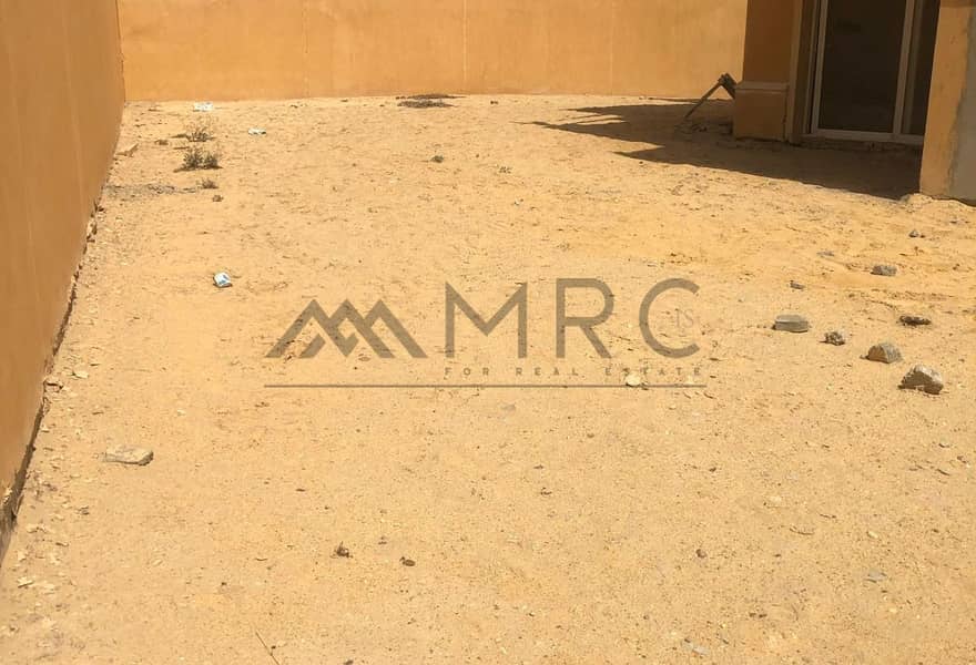 4 cb010d78-52cc-4a88-b3d3-ae581cb40fe5. jpg