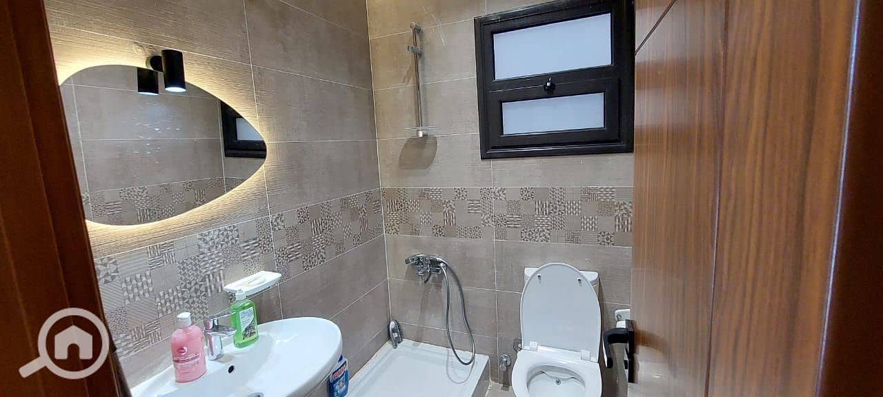 6 82b90dce-2604-41a3-9561-fc1d4ad2b9b7. jpeg