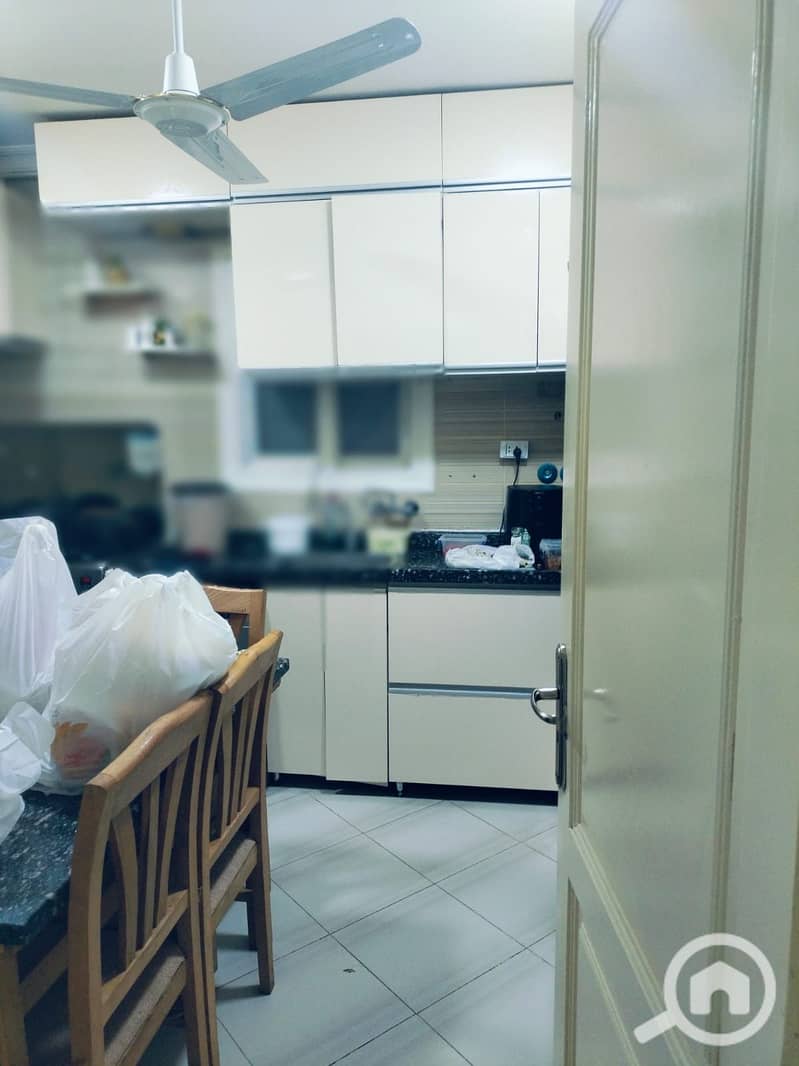 10 92549ba8-8973-4a7b-93f8-ef83e9a96a2d. jpeg