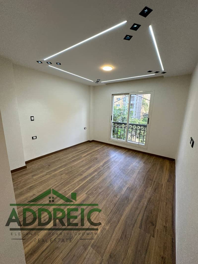 5 WhatsApp Image 2025-09-24 at 6.23. 22 PM. jpeg