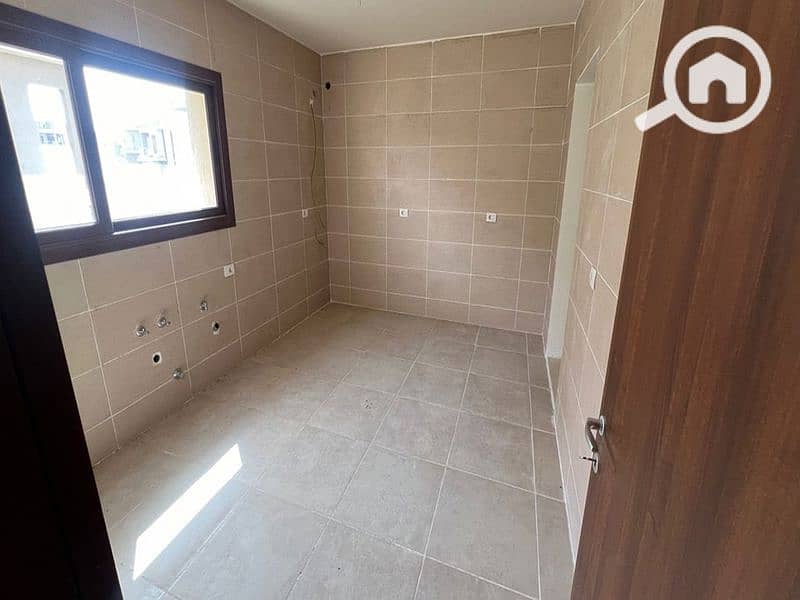 8 472294181_122192062520191646_2767098863420687747_n_800x600. jpg