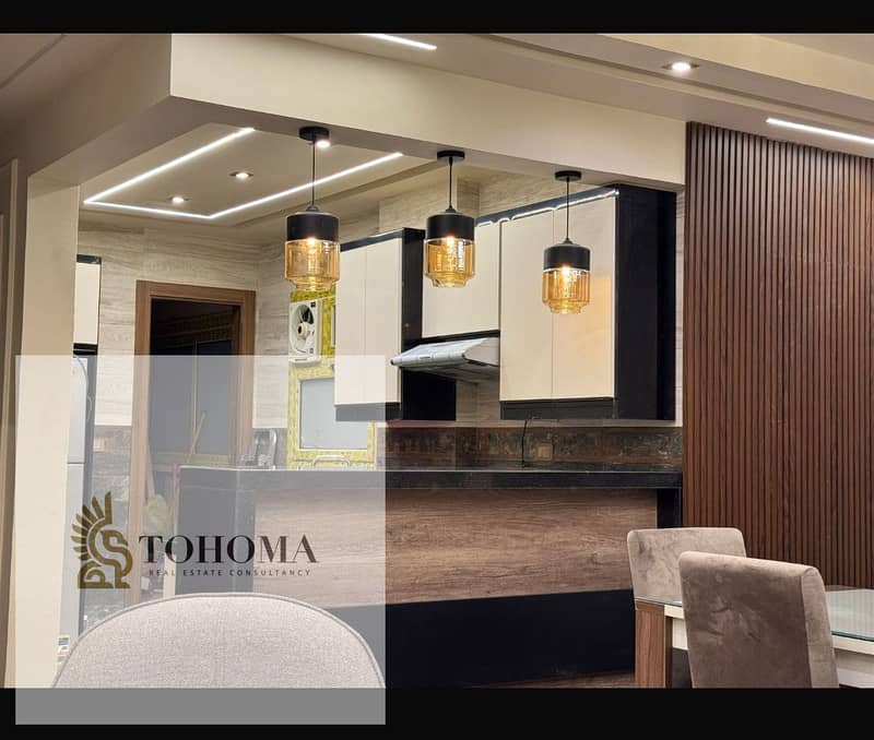 8 7b98836b-1762-4e1d-b47a-3d07e83b3bef. jpg