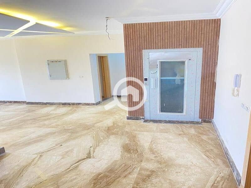 10 350fa586-0cc1-4076-8c37-27bcd0795c2b. jpg