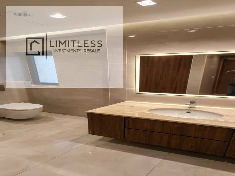 10 WhatsApp Image 2025-12-02 at 6.06. 36 PM (3)_800x600. jpg