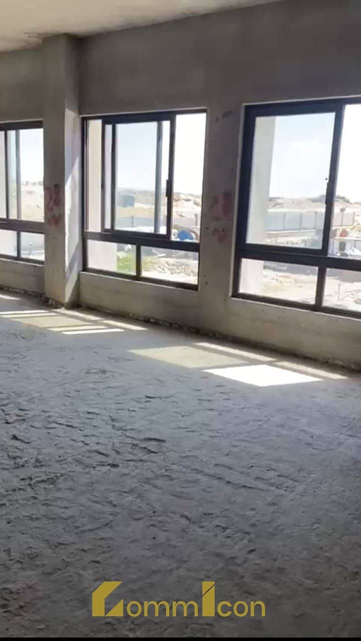 4 WhatsApp Image 2025-12-01 at 13.53. 48_24bd4303. jpg