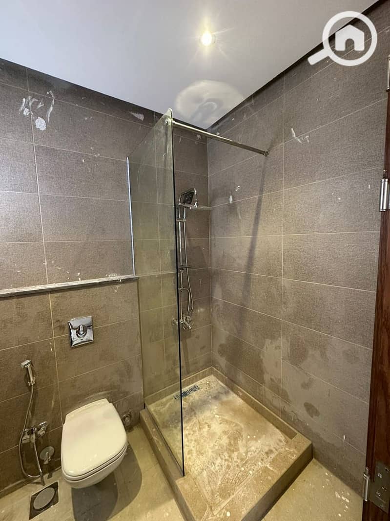 14 5ecabc13-5521-4e4f-88a2-356a1469babf. jpg