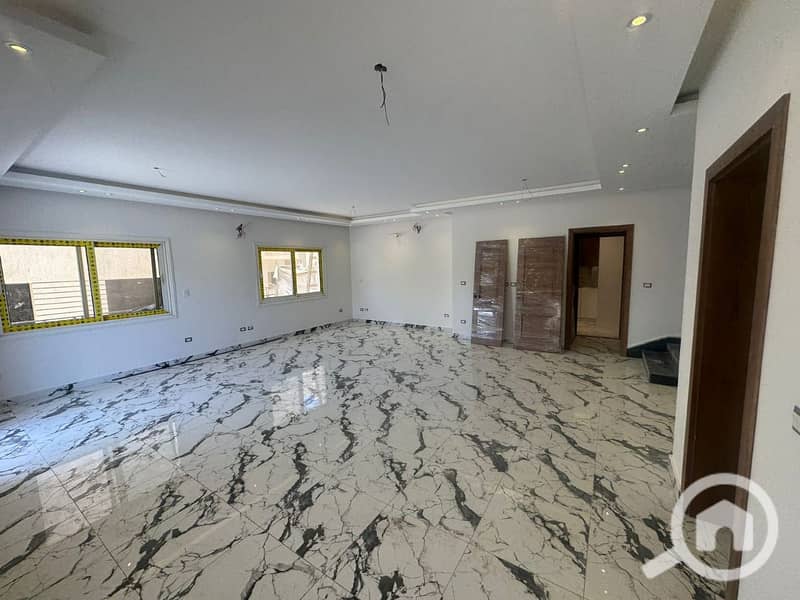 17 a885839b-c7d8-4216-ad12-af27da6a28c0. jpg