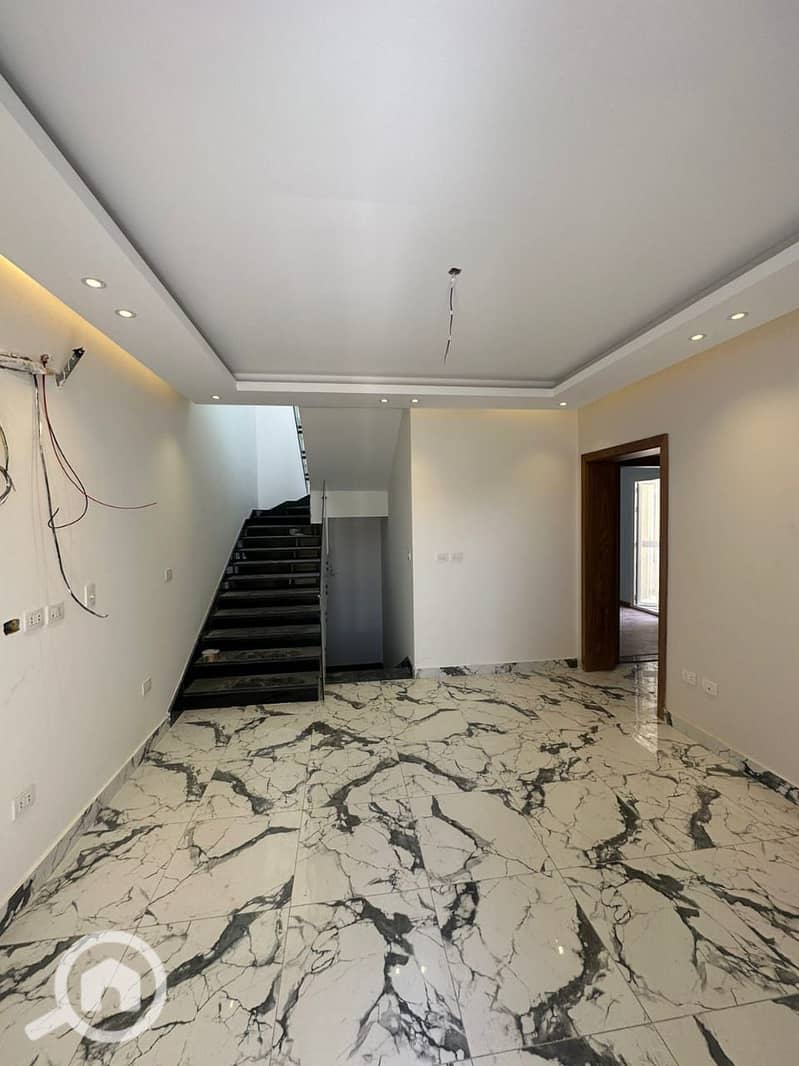 21 c50086d1-2f15-484c-b0c4-2e32ebb1c600. jpg