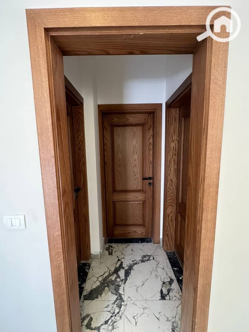 24 de73d8dc-b2ab-45a5-ac2c-397efcba208f. jpg