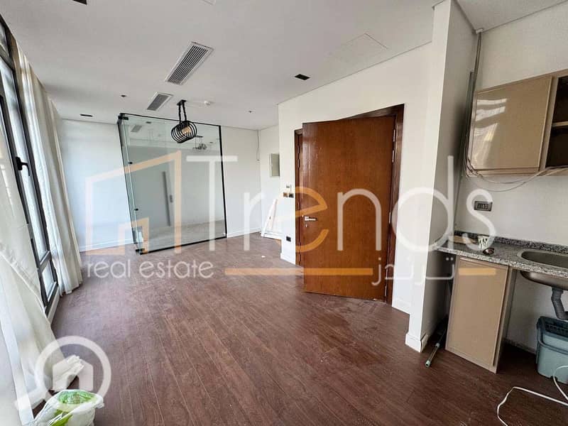 2 WhatsApp Image 2025-12-02 at 12.34. 00 (1). jpeg