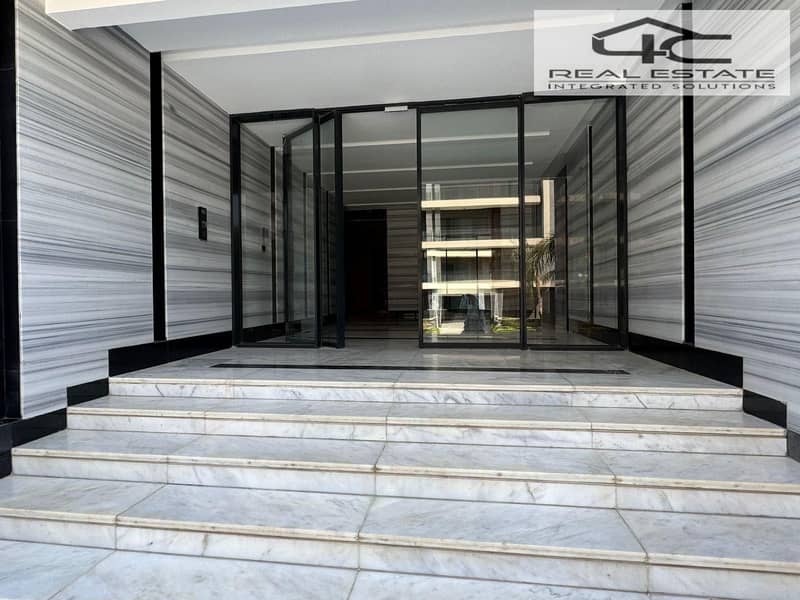 12 WhatsApp Image 2025-11-11 at 18.00. 48. jpeg