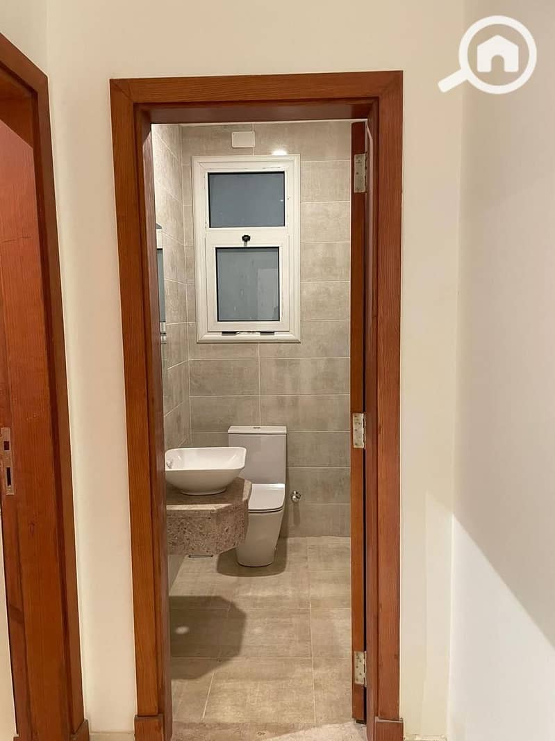 4 WhatsApp Image 2025-11-08 at 14.12. 32_6738552e. jpg