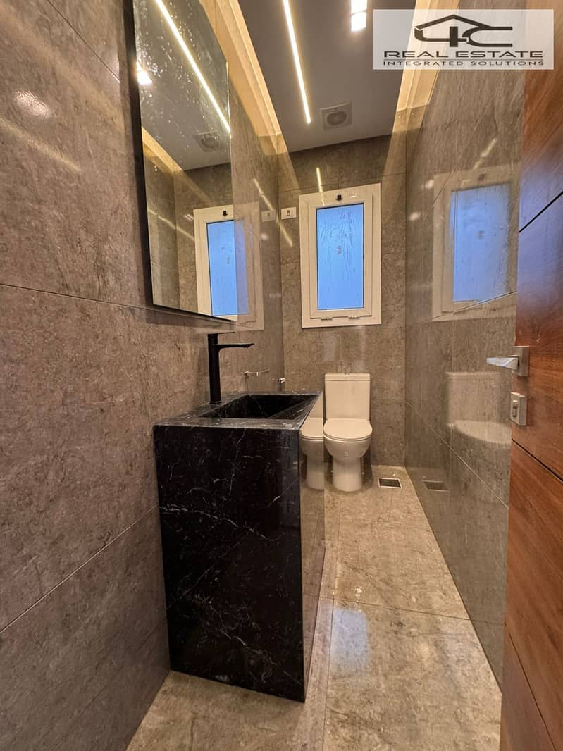 11 WhatsApp Image 2025-12-02 at 12.48. 50 PM. jpeg