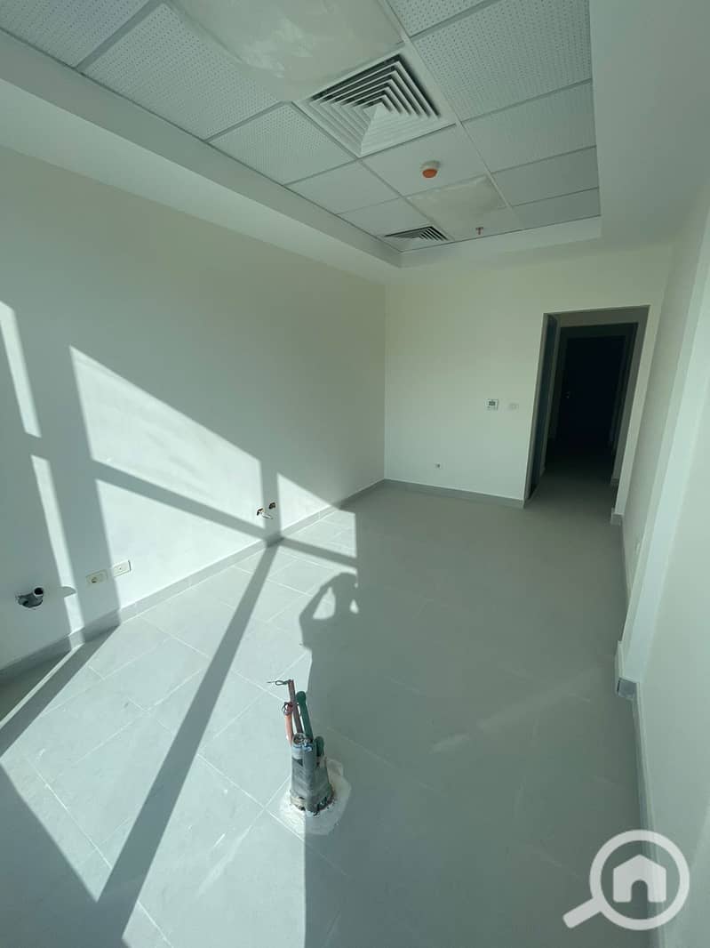 6 WhatsApp Image 2025-12-02 at 3.35. 03 PM. jpeg