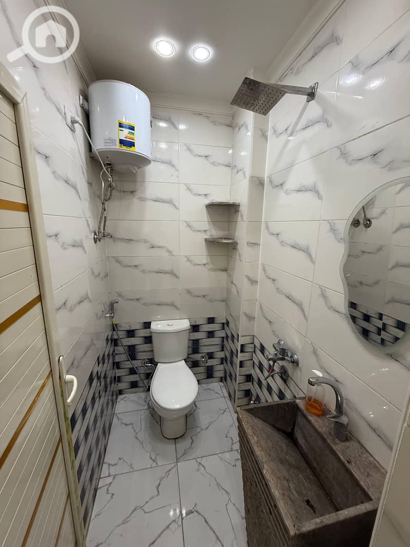 5 e43000ca-817e-4a0b-83b2-37f4d525936f. jpg