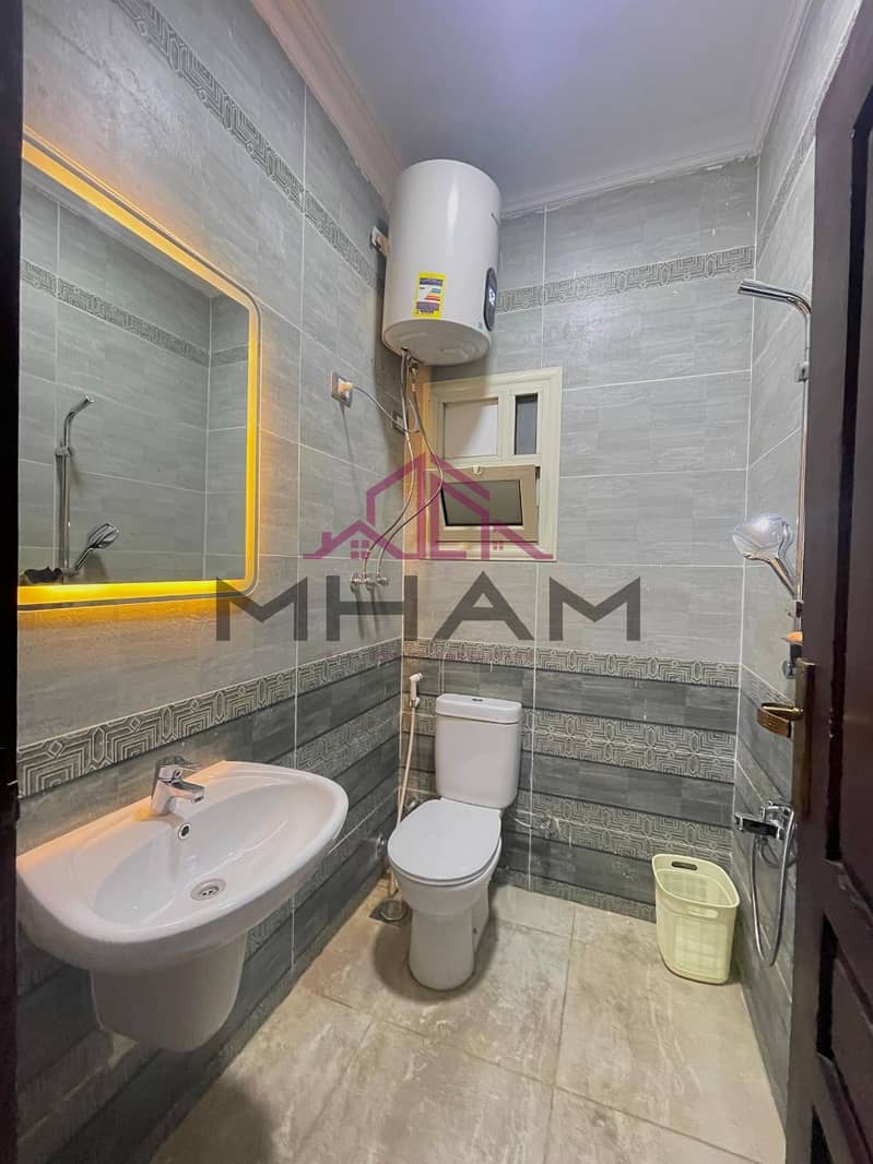 6 photo_5870985174697315648_y. jpg