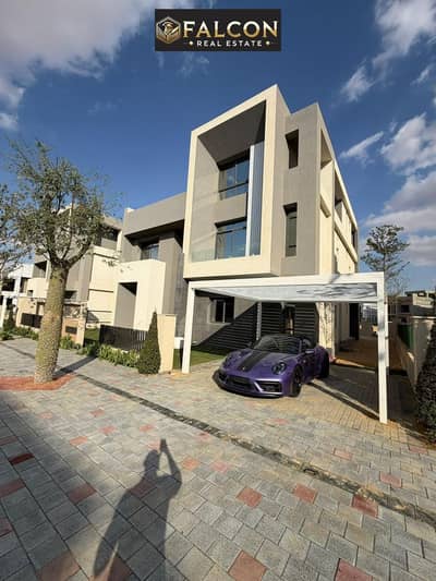 5 Bedroom Twin House for Sale in New Cairo, Cairo - WhatsApp Image 2025-11-30 at 2.14. 10 PM. jpeg 5 Bedroom Twin House for Sale in New Cairo, Cairo - WhatsApp Image 2025-11-30 at 2.14. 10 PM. jpeg