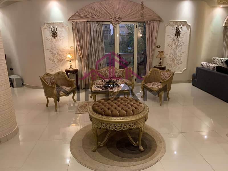 photo_5868603928864295812_y. jpg