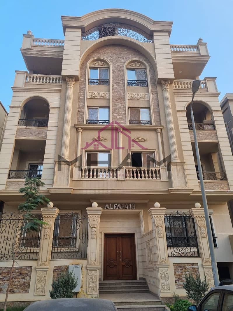 photo_5866352129050610688_y. jpg