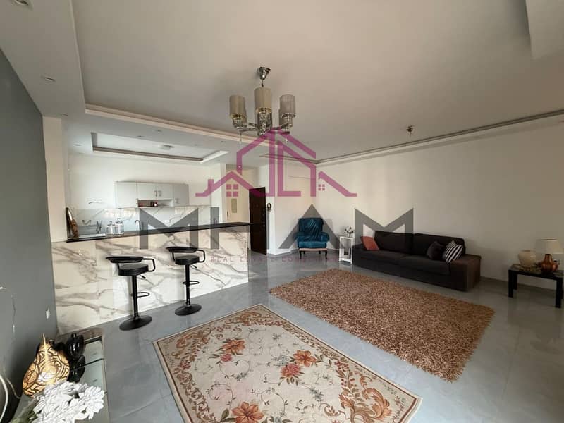 5 photo_5866352129050610683_y. jpg