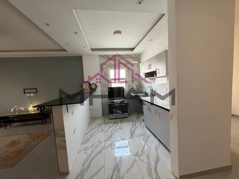 7 photo_5866352129050610687_y. jpg