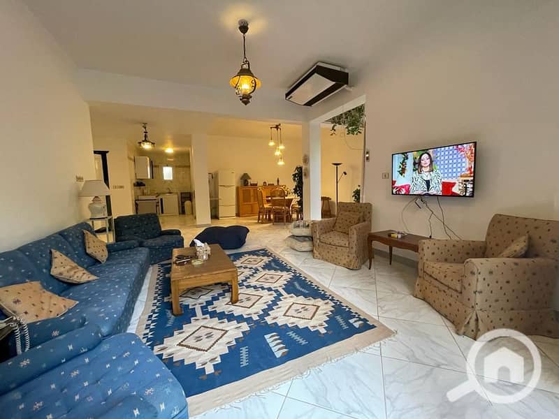 7 3e5e6b00-9cfb-49ae-96db-443abc6ac272. jpg