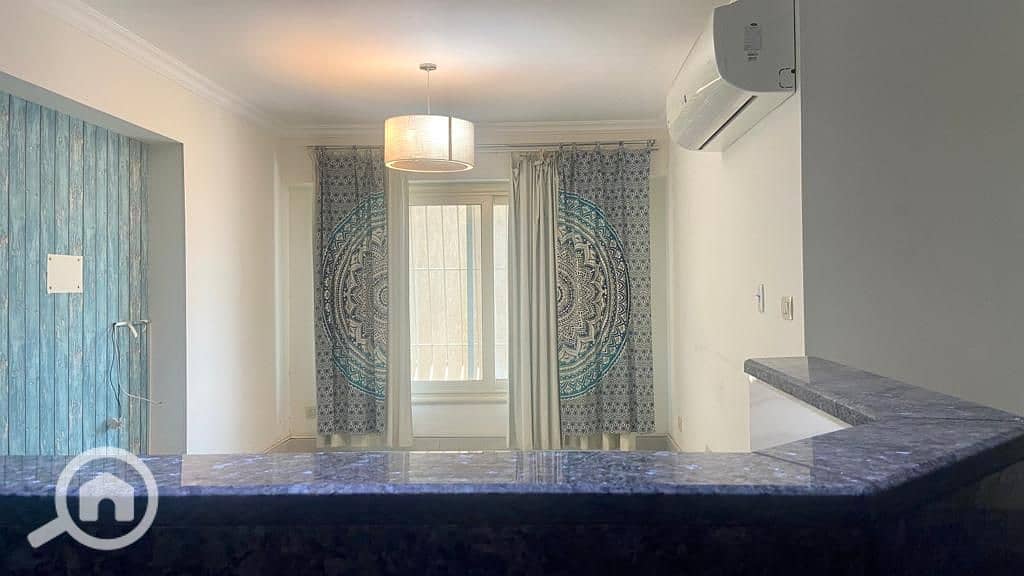 2 d68e9e2a-00de-43e5-addc-95522a8f104c. jpg