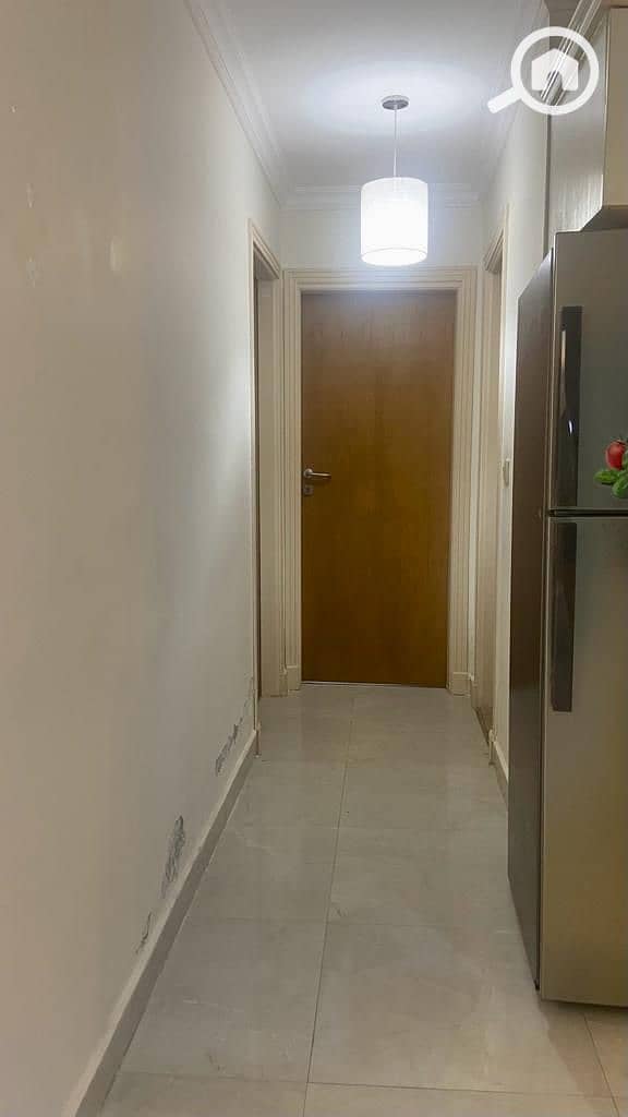 8 8e0751ce-70ac-4486-acde-0d0489444e23. jpg