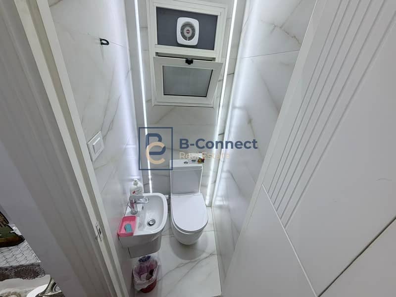 9 WhatsApp Image 2025-12-03 at 00.49. 40_47a42dd3. jpg