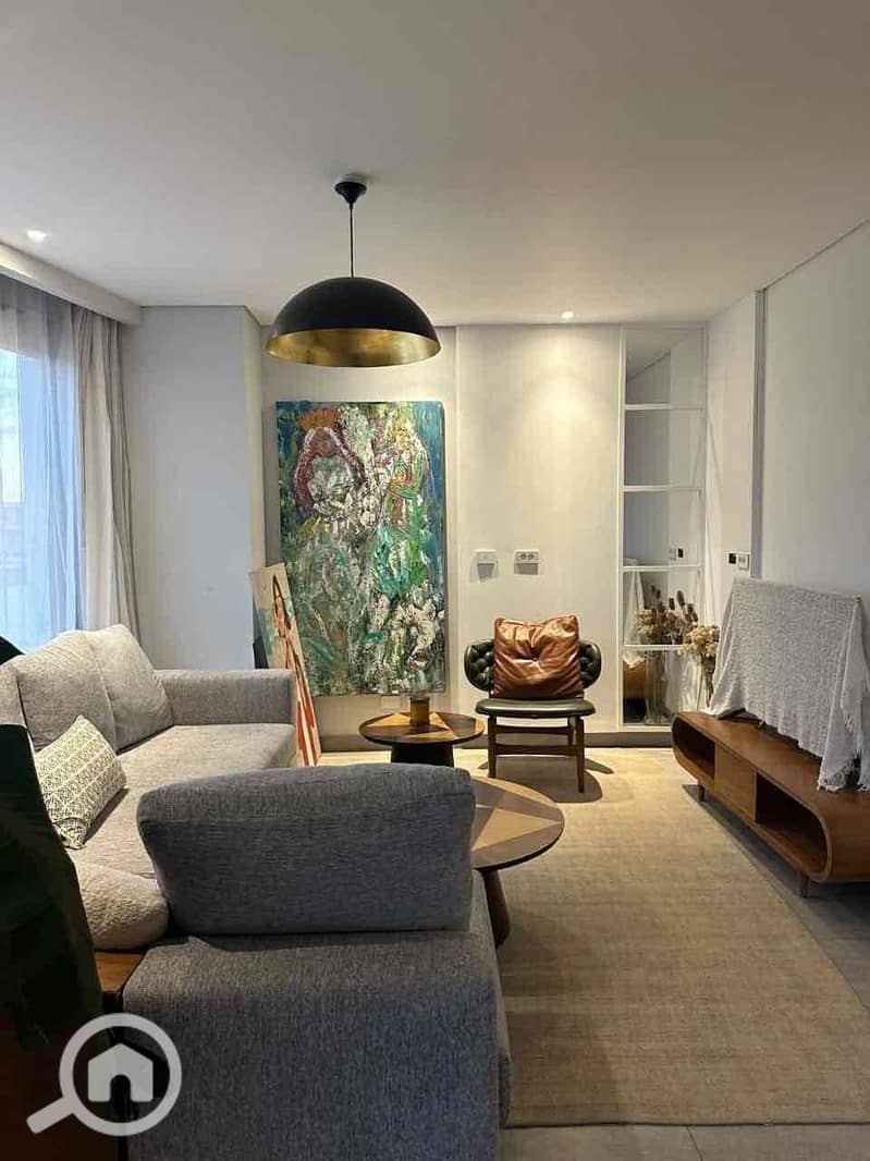 2 e5d74763-e39c-4589-932b-603f05bafb5d. jpg