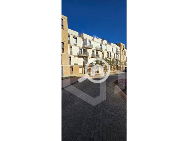 8 Courtyard Sodic 8. jpg