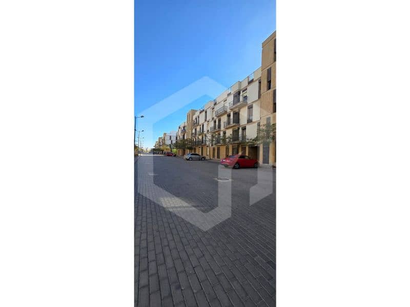 9 Courtyard Sodic 9. jpg