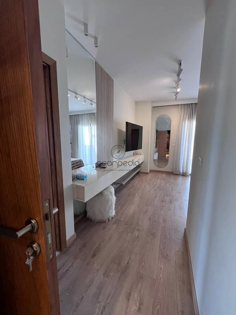 2 WhatsApp Image 2025-12-01 at 12.09. 37 PM (1). jpeg