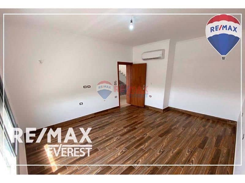 7 26608281-6ff5-4b05-8184-8fbc84b72486. jpg