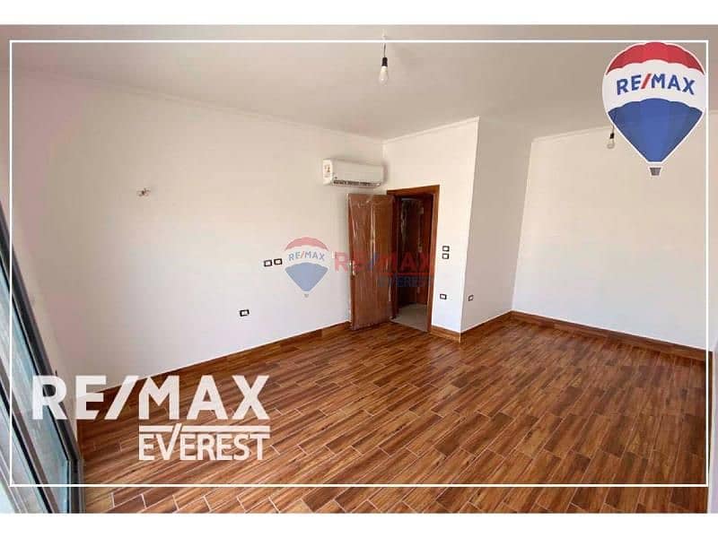 9 ffc5e17f-c093-4290-ba4c-330cb0e9366c. jpg