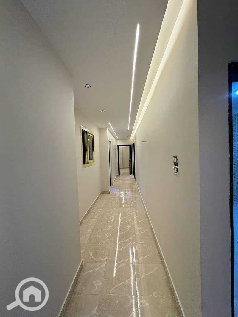 7 c5c72d39-7bf2-47ca-ba17-c8b6a0469c70. jpg