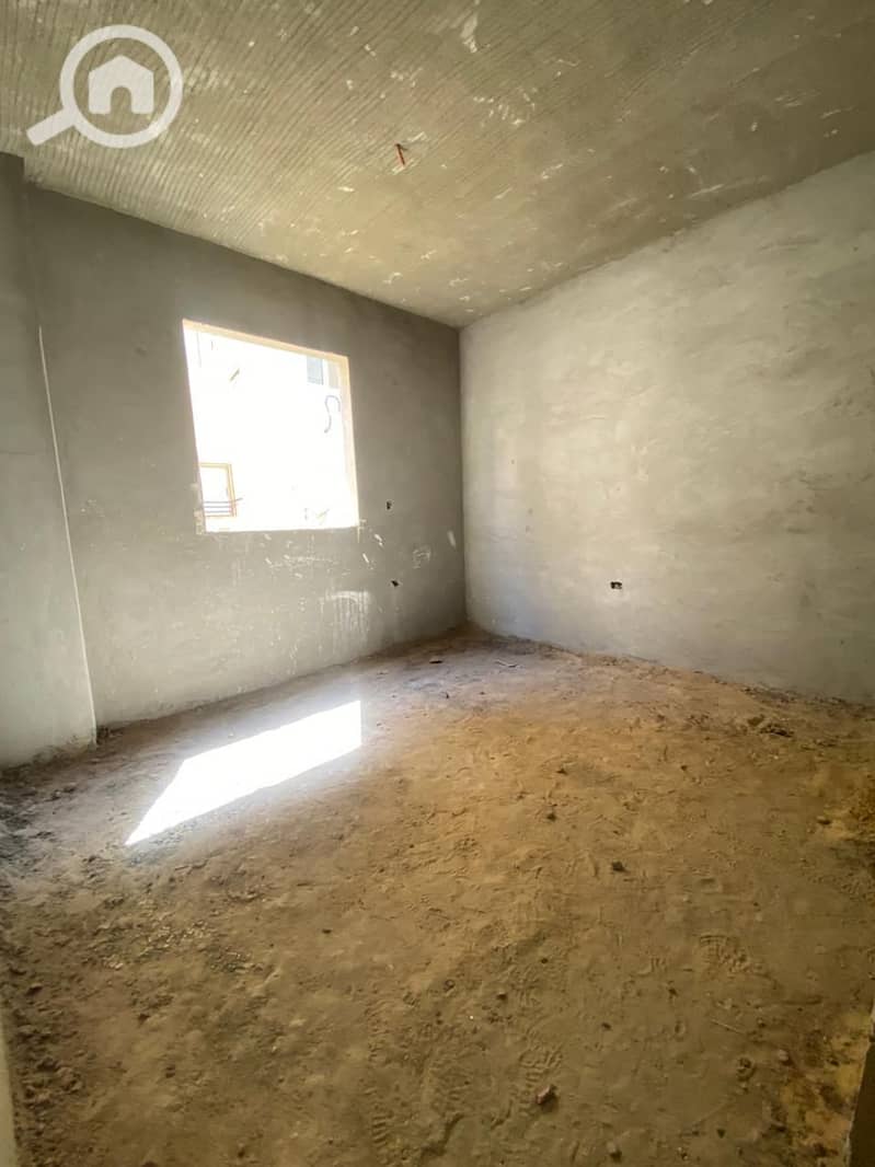 2 WhatsApp Image 2025-10-05 at 2.58. 58 PM. jpeg