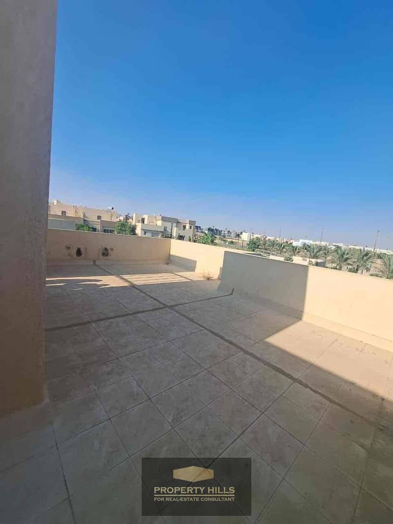 8 a27ddb9f-d9cd-4066-b2ef-689cf88ad827. jpg