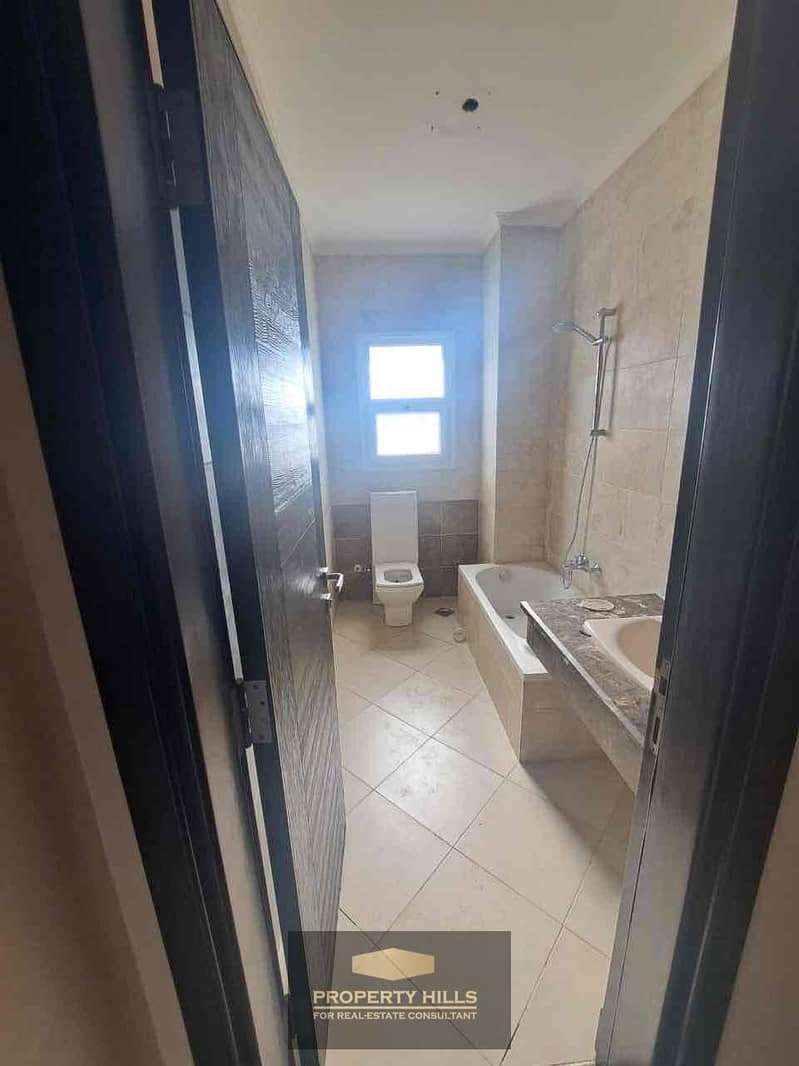 9 95ade011-491e-444b-bd74-42bce6aca219. jpg