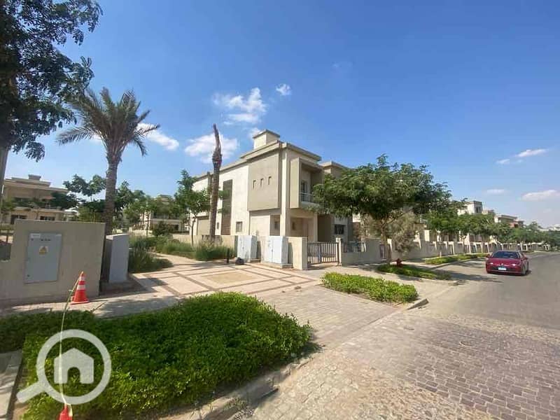 7 c4a10b36-588c-40e7-a074-cc5fdaeb0e34. jpg