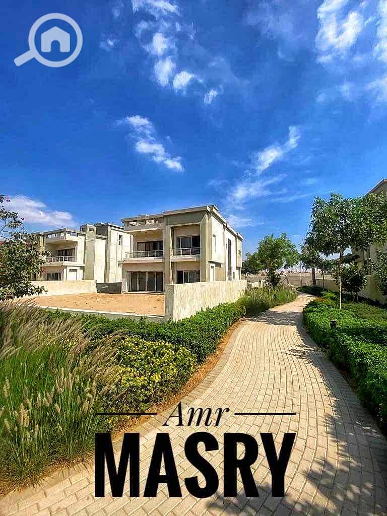 10 5c925544-903a-4f8f-b119-c98ca1c0a9fc. jpg