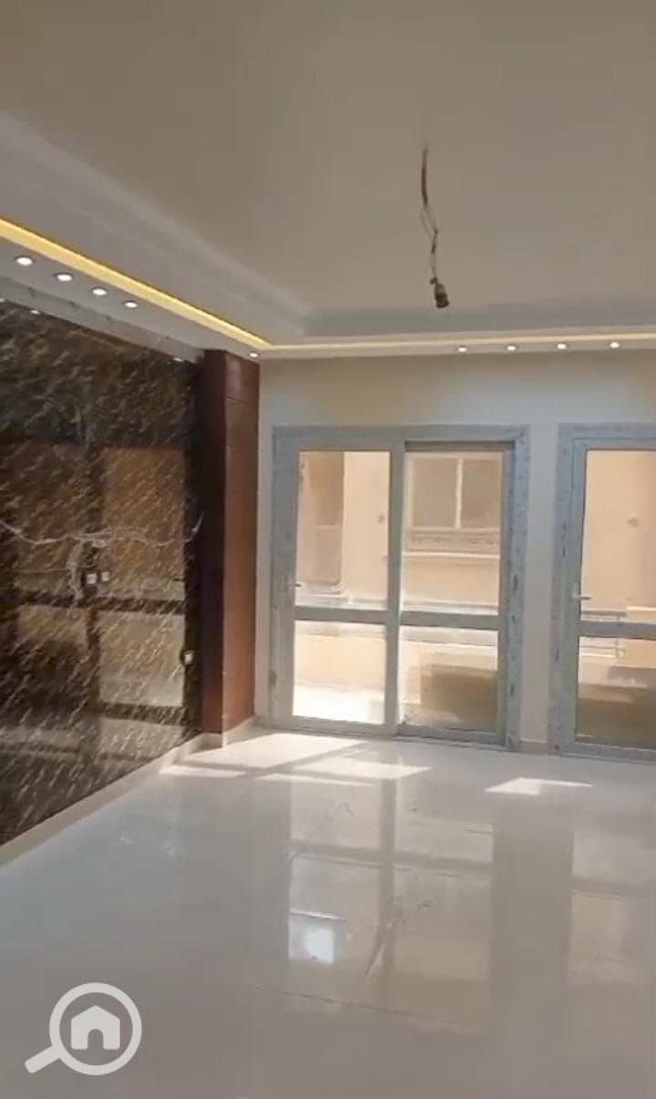 2 cc4a6084-94e5-441f-8713-683fc76d817c. jpeg