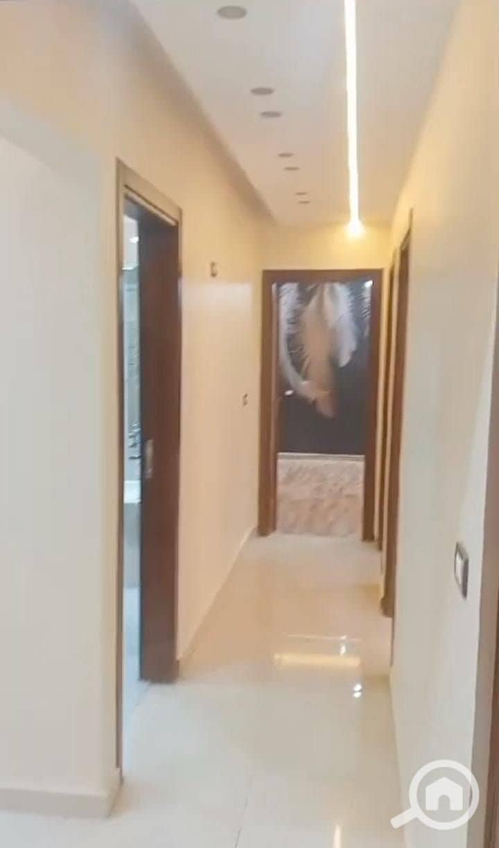 3 3d5e29aa-870b-4e64-9a90-5989419d32dd. jpeg