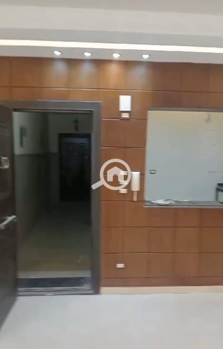 4 a14d678f-6625-49f9-8bce-af5337d1f8c4. jpeg