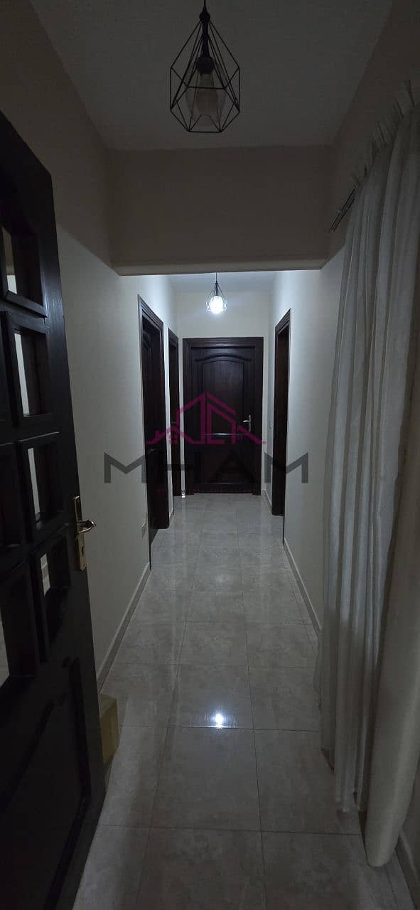 3 photo_5870479888974810277_y. jpg