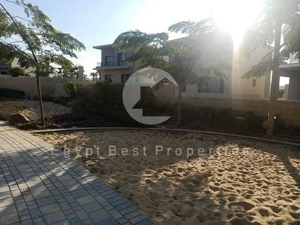 9 588487169_2188157051676606_968541280244544575_n. jpg