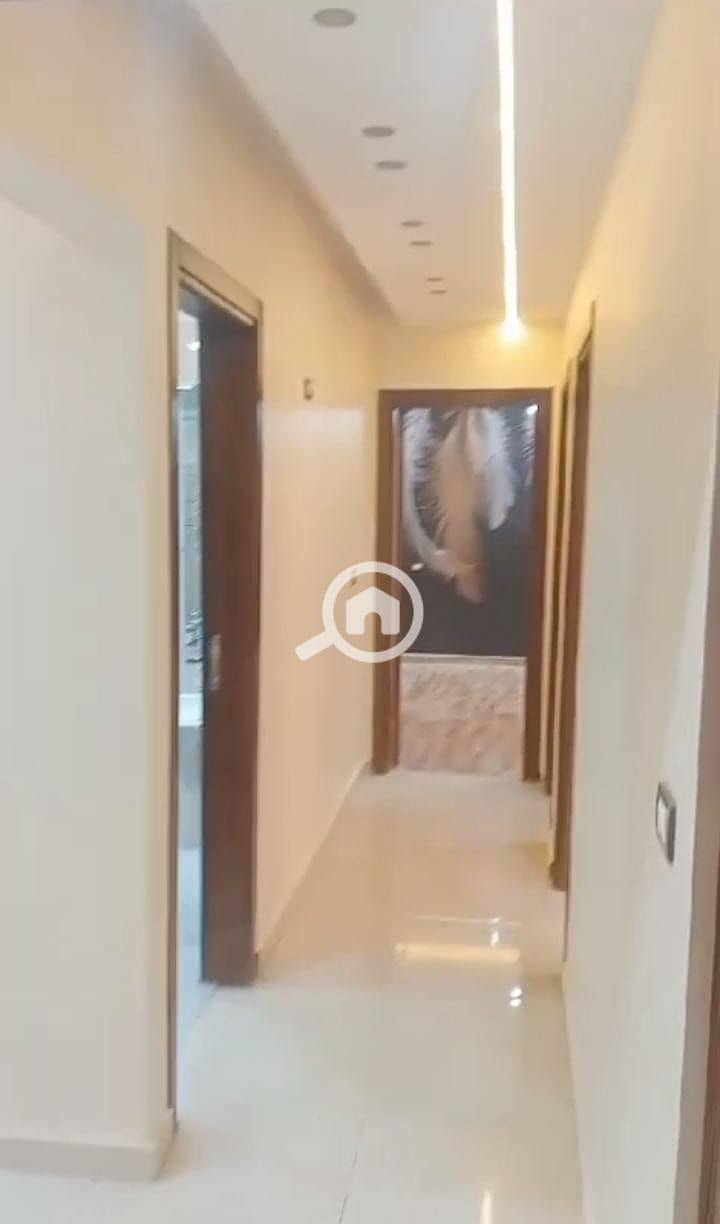 3 3d5e29aa-870b-4e64-9a90-5989419d32dd. jpeg